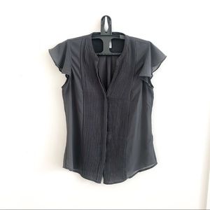 H&M Womens Pleated Sheer Flutter Sleeve button down shirt Size 6 Gray in Women